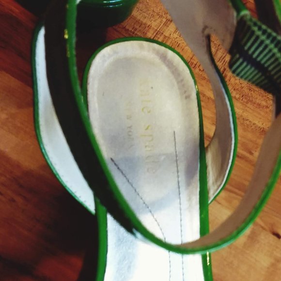 Kate Spade Apple Green 🍏 Strappy Wedges size 7EUC - Picture 3 of 4